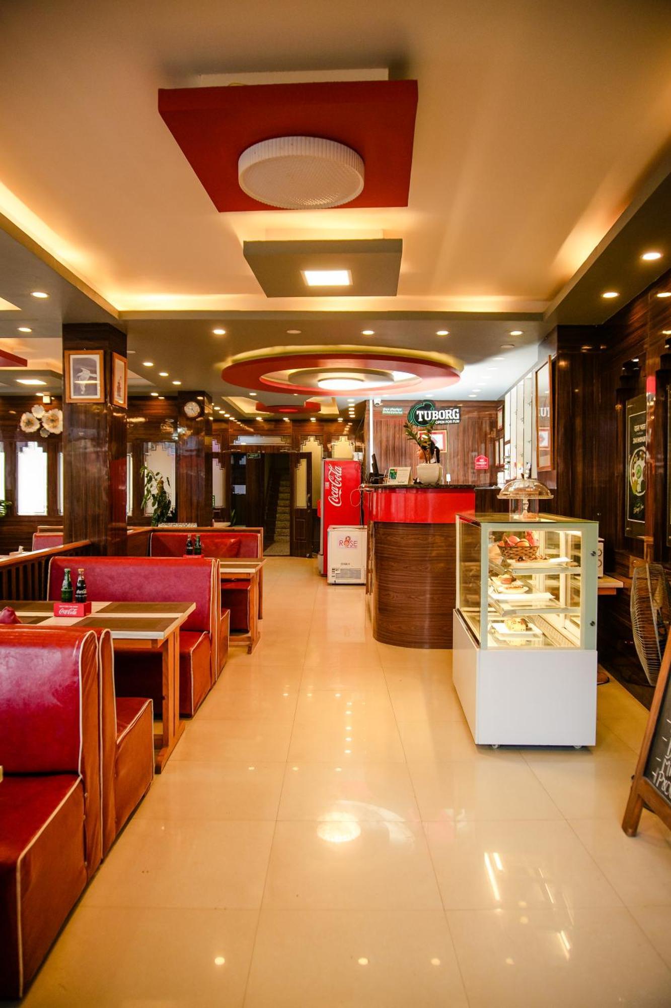 Hotel Edingo Inn Itahari Экстерьер фото